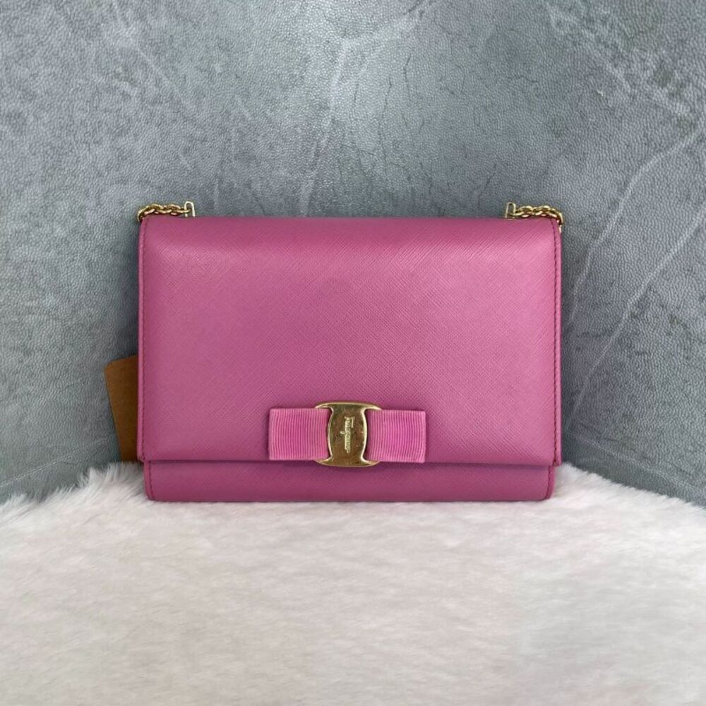 Ferragamo Women Pre-Loved Bag Very Good Condition